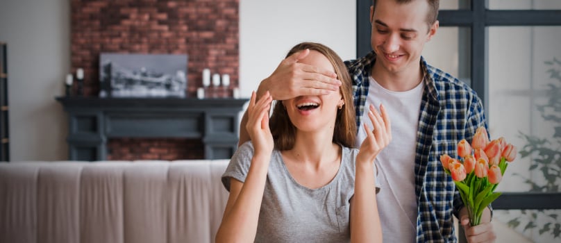 Men Surprising Women Gifts Men Surprising Women Gifts