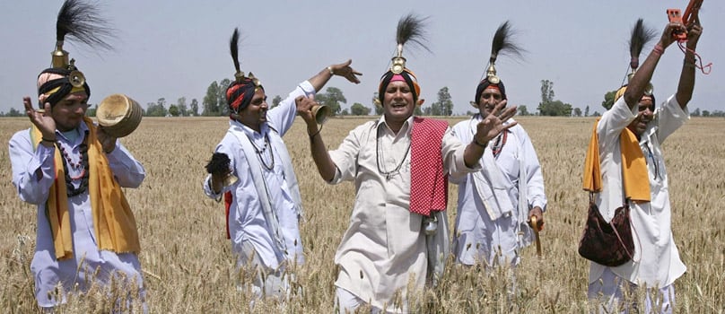 Make her smile on Baisakhi with top 5 gift items Make her smile on Baisakhi with top 5 gift items