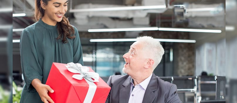 Surprise Your Boss with Exclusive Corporate Gifts on Boss Day Surprise Your Boss with Exclusive Corporate Gifts on Boss Day